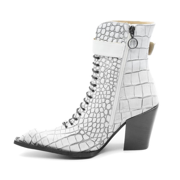 Fluevog 💋 CUBIST CUPCAKE LACE-UP ANKLE BOOT WITH BUCKLE - Picture 3 of 6